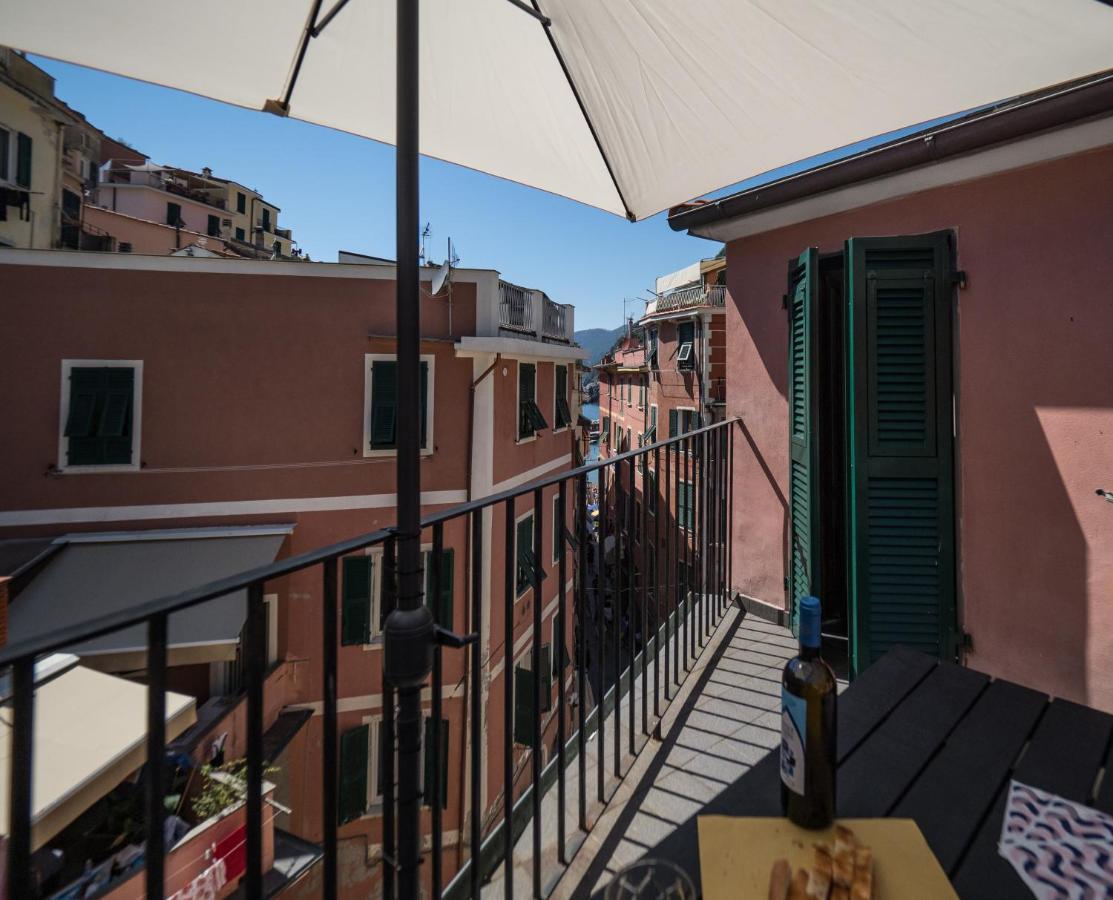 El Nin Apartment With Terrace เวอนาซซา ภายนอก รูปภาพ